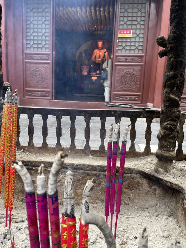 Xi'an Weekend: City Walls, Temples, and Ancient Vibes 🏯✨