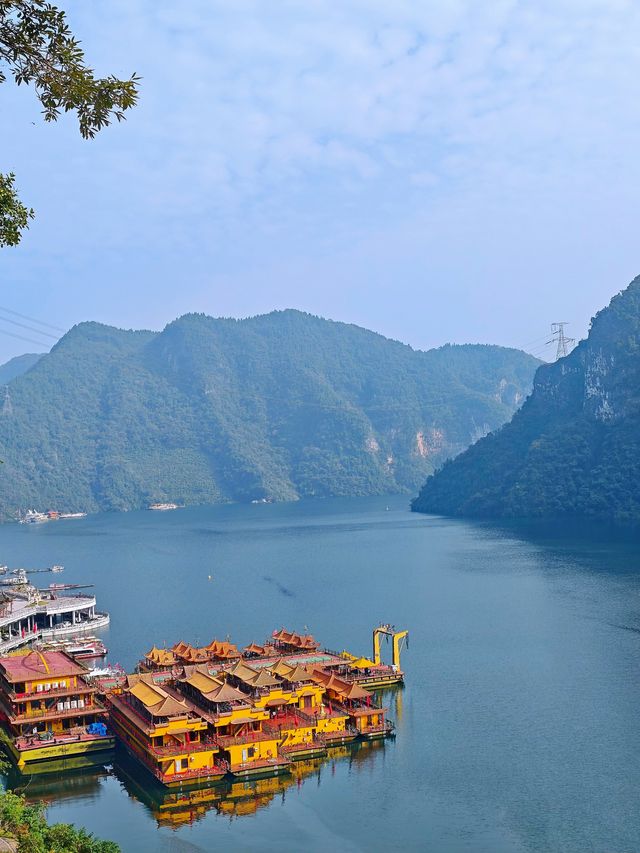 清江畫廊絕美秘境！長陽山水畫鏡裡的仙氣打卡點🏞️

🛶清江畫廊，宜昌長陽的人間仙境！青山綠水間藏著土