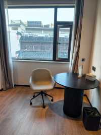 在南京亞朵｜枕秦淮燈火，赴卞之琳詩意之眠