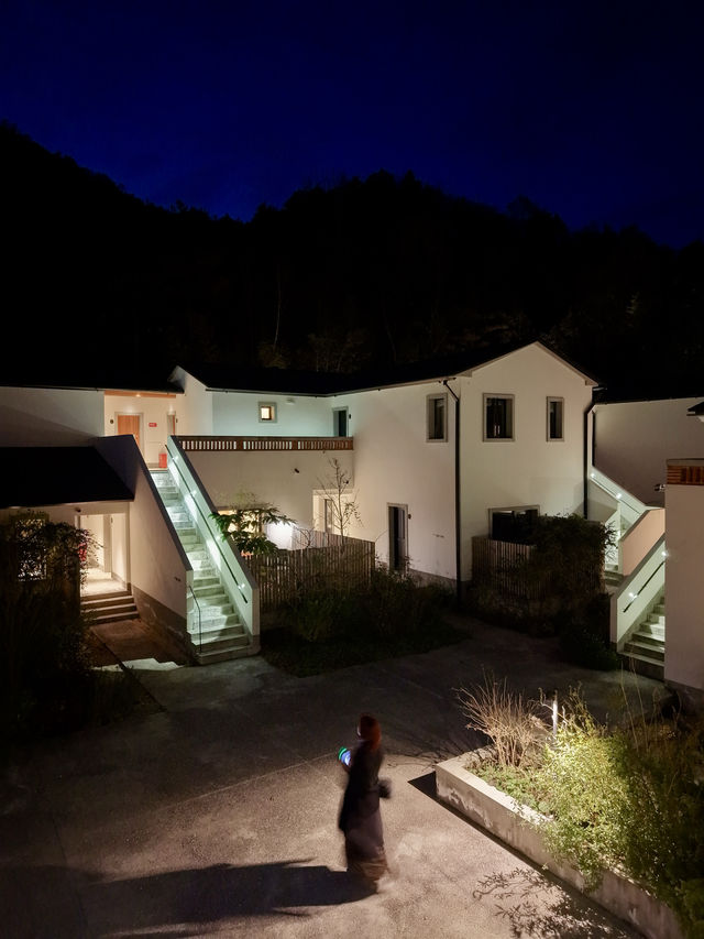 西安周邊丨沒有人能拒絕住進秦嶺群山深處……