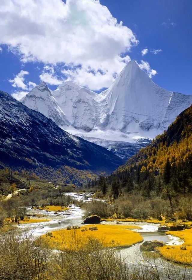 稻城亞丁秘境沖古草甸才是真正的世外桃源! 稻城亞丁秘境沖古草甸才是真正的世外桃源!