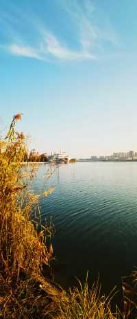 夕陽映照下的歐式建築構成的絕美風景