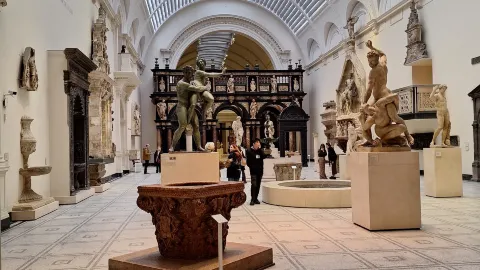 An Unmissable Gem for Design and Decorative Arts Lovers — traveler post in Dundee