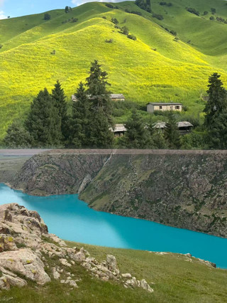 Ili grassland × southern Xinjiang culture in one perfect loop