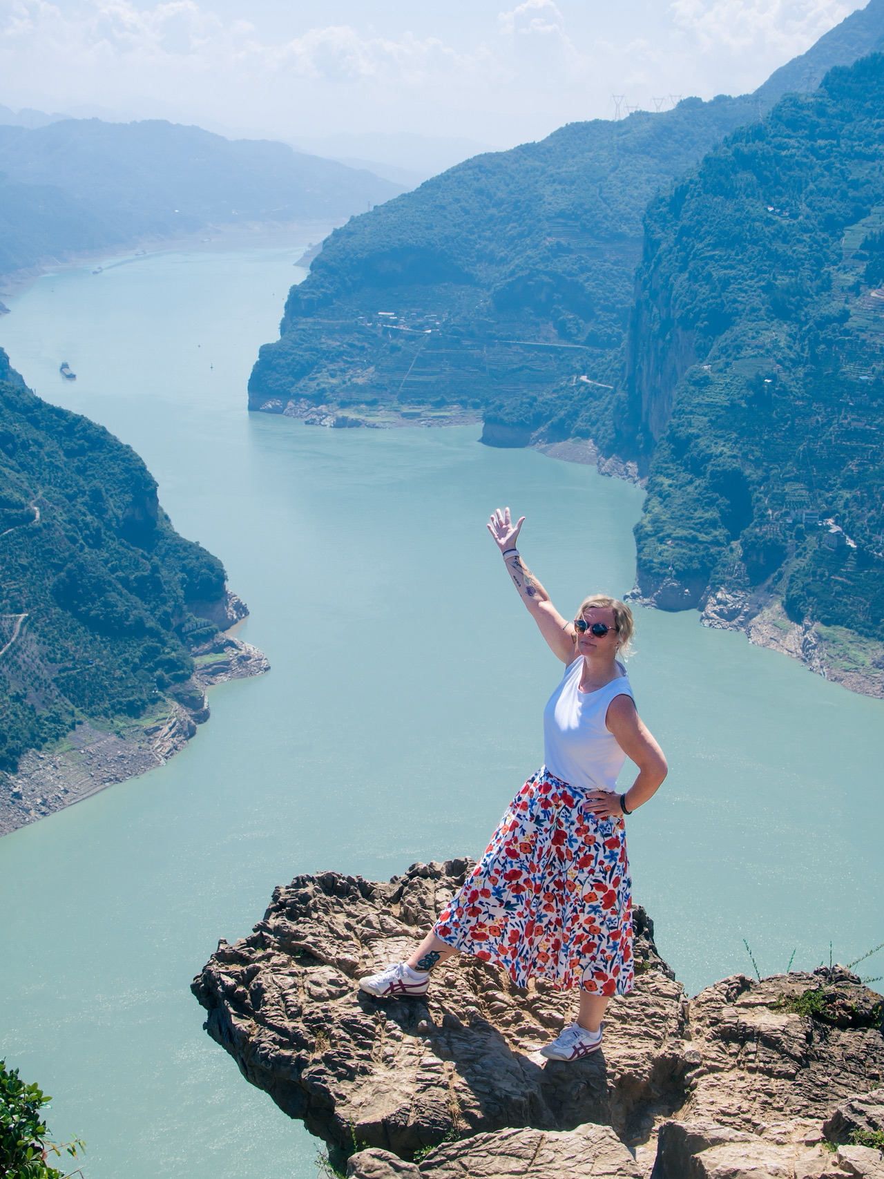 Breathless Beauty at Yichang’s Eagle Mouth Rock