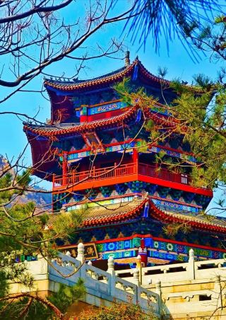 신푸산 | 북쪽의 푸퉈: 산행과 산악 휴양을 위한 완벽한 가이드. 과거 연화산으로 알려졌던 신푸산은 국가 4A급 관광지이자 세계지질공원입니다.