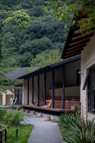 夏の余韻の中秋｜紹興の山あいで、山野の満月と過ごす約束