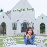คาเฟ่ฤดูจันท์ - LeduChan 