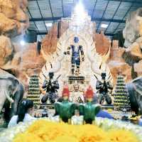 วัดมณีวงศ์ จังหวัดนครนายก