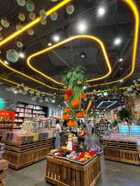 深圳精品文創小店🤩特色裝修😎超多店內打卡位😍吸睛橙色🤫蕃茄口袋