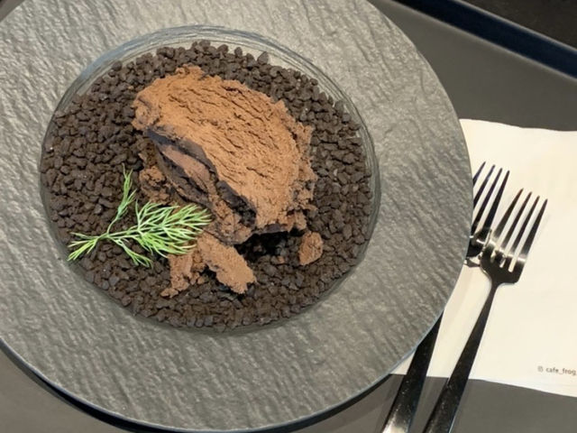 다크한 카페, 궁금하지 않으신가요 ?? 🖤