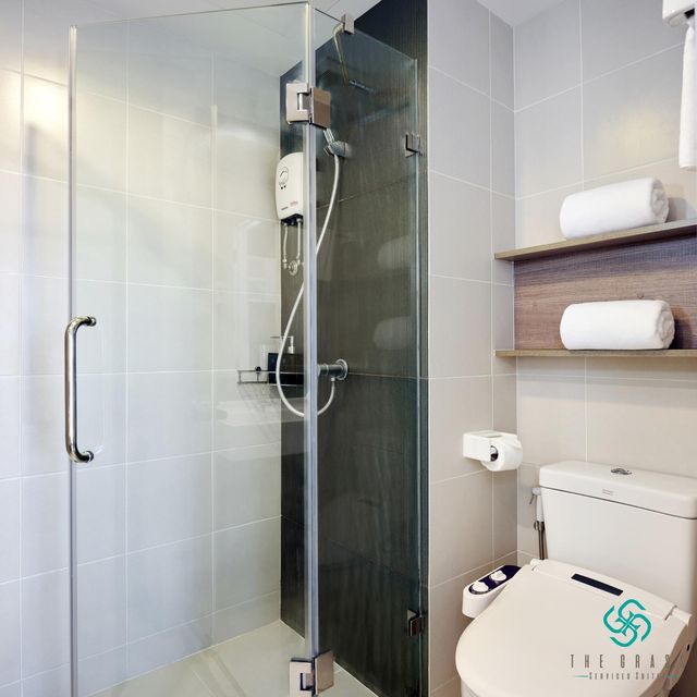 The Grass Serviced Suites รีวิว