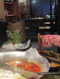 湊湊火鍋｜🌶️任食台式麻辣鴨血豆腐