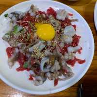 廣藏市場🤩麻藥飯捲！生牛肉+生章魚還有一個綠豆餅