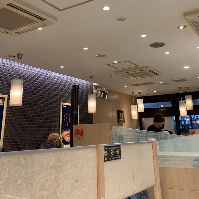 札幌　札幌観光　ススキノど真ん中　松のやロースかつ定食大満足！