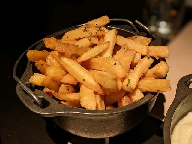 世一牛肉他他！超水準靚扒房