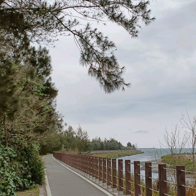 春天就像夏天的東海岸，是多麼蔚藍