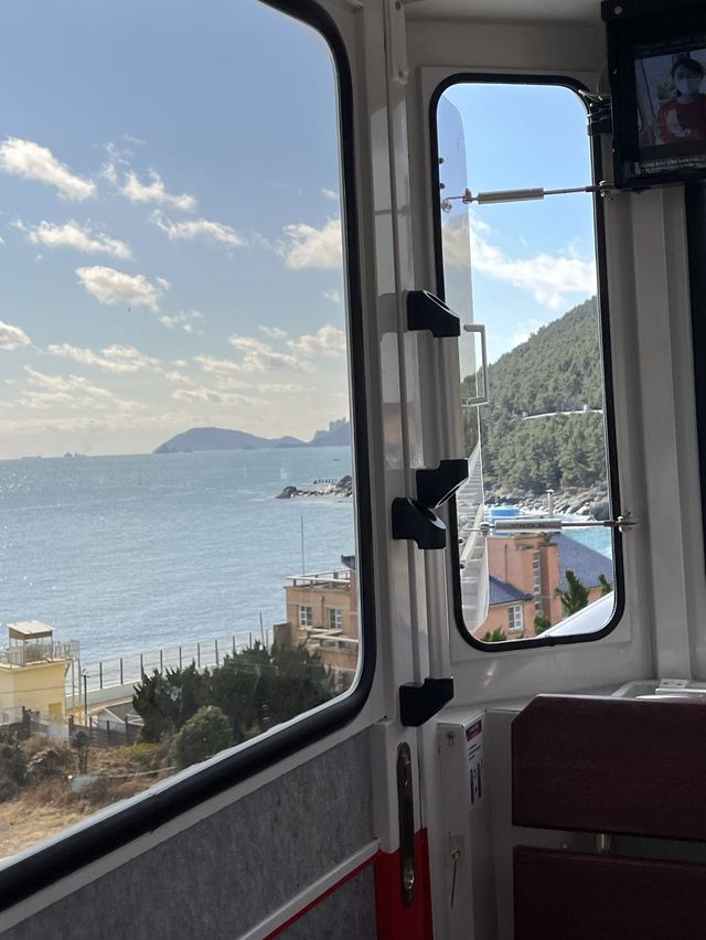 해운대가면 꼭 타야할 바다열차 ‘해운대블루라인파크‘