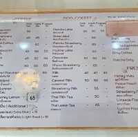 Lark Cafe พิจิตร