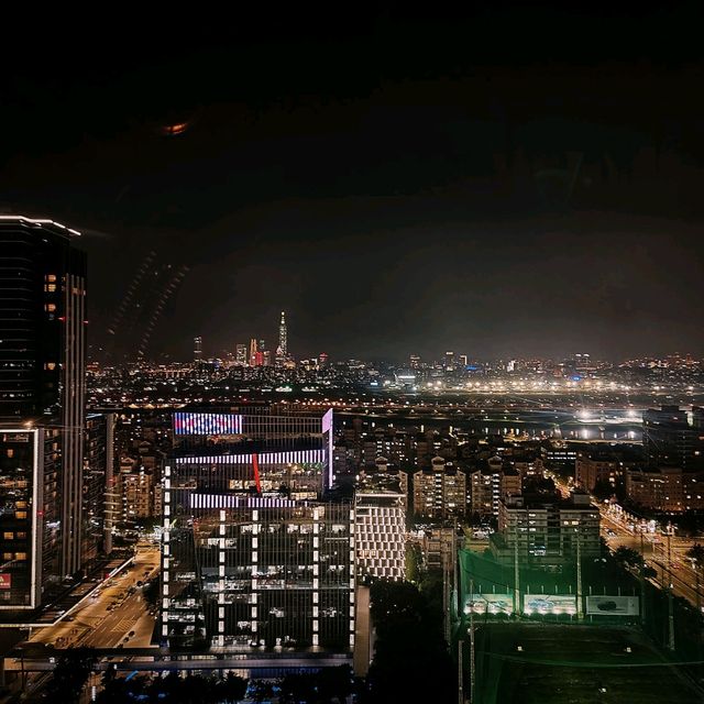 台北夜景約會No1 ,看夜景摩天輪有20Year回憶
