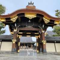 Higashi Hongan-ji: Serenity in Kyoto