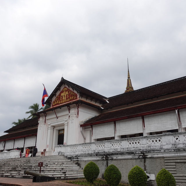 Haw Pha Bang and the Royal Palace