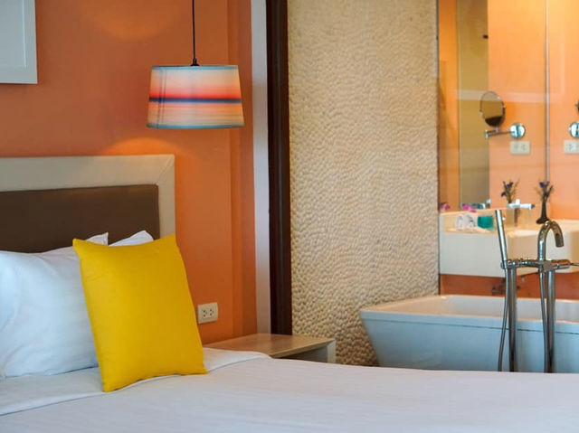 Springfield @ Sea Resort and Spa ที่พักติดทะเลชำอำ