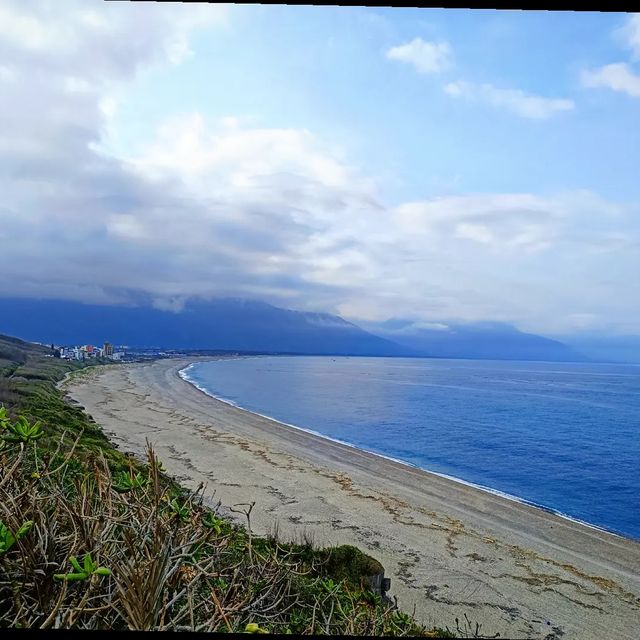 春天就像夏天的東海岸，是多麼蔚藍