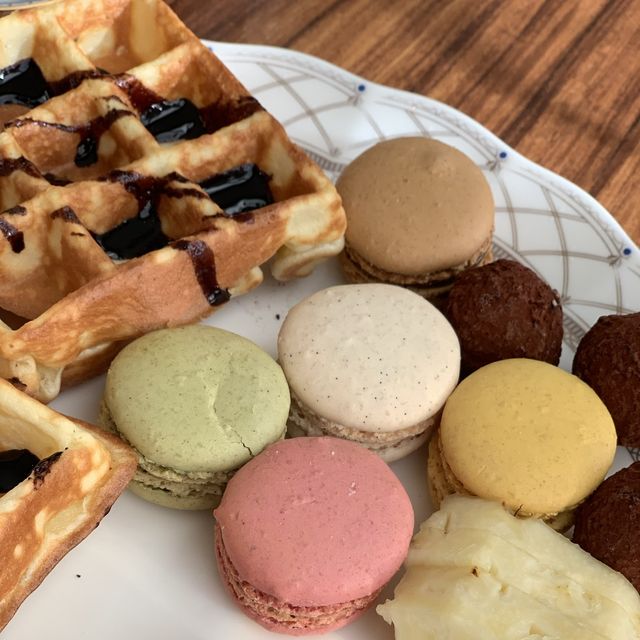Amazing Afternoon Tea at Tiffin Grand Hyatt Hotel