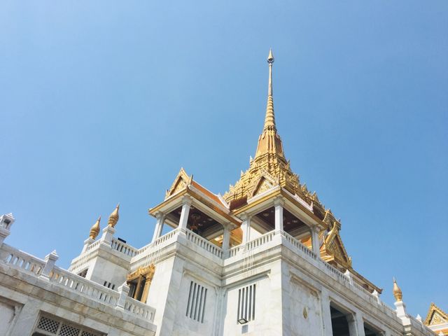 สักการะหลวงพ่อทองคำที่วัดไตรมิตร🙏🏻🙏🏻