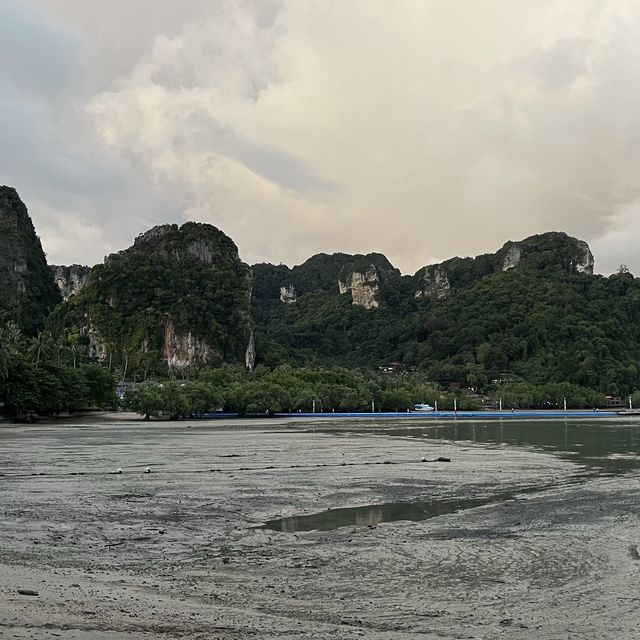 Avatar Railay Resort สักครั้งในชีวิตที่ไร่เลย์📍