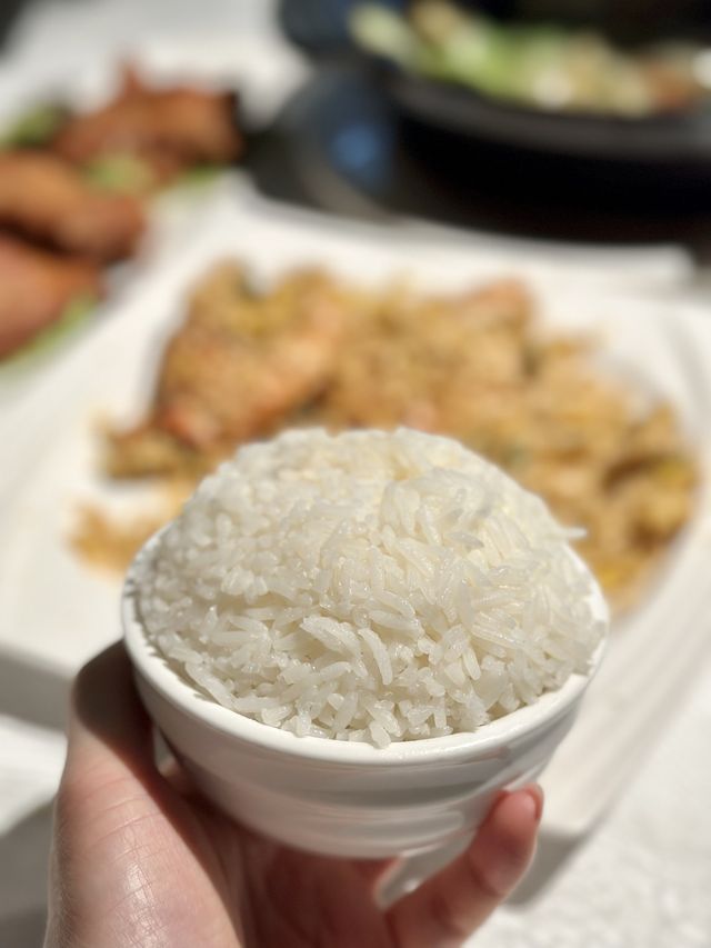 《佐敦超水準酒家》