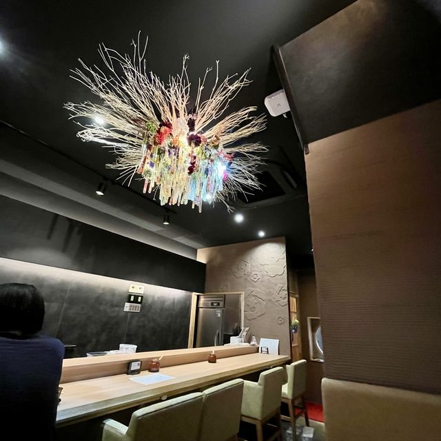 【大阪・心斎橋】大きなネタが自慢創業45年の老舗寿司屋 「元祖ぶっち切り寿司 魚心 心斎橋店」