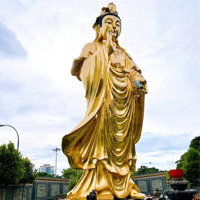 Zu-Lin Temple Bukit Batok 竹林寺