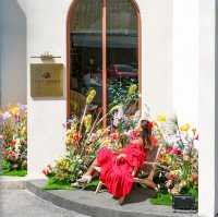 แต่งตัวแล้วไปคาเฟ่กินขนมถ่ายรูปฉ่ำๆMadivanaCafe