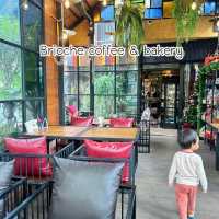 คาเฟ่ในหมู่บ้าน 