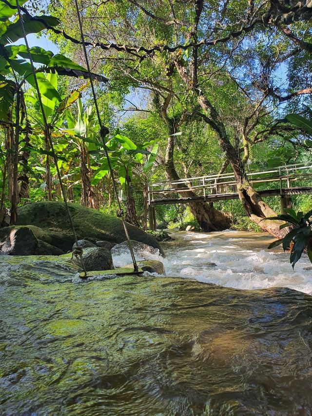 📍บ้านธารกล่อม The River Whisper