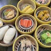 Long-Dong หลงดง คาเฟ่