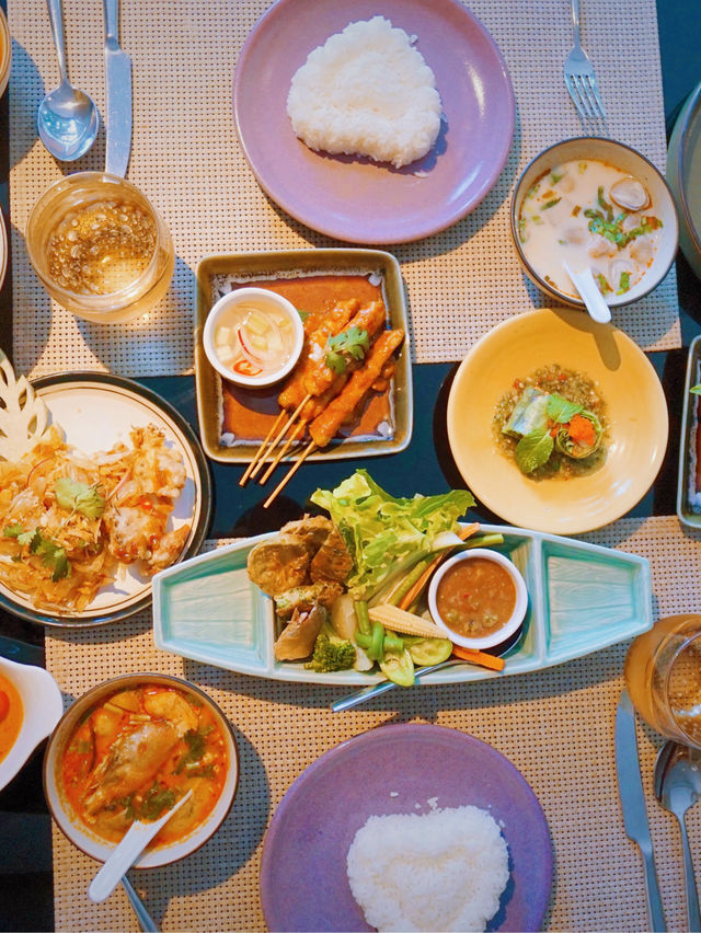 บุฟเฟ่ห์อาหารไทยที่โรงแรมเซ็นทาราเซ็นทรัลล้าดพร้าว