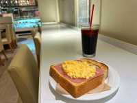 大阪・難波。『caffé clever(カフェクレバー)』でモーニング。