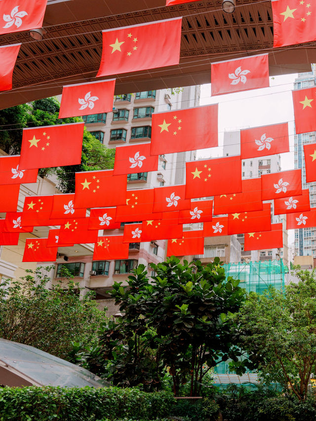 【探索舊香港】灣仔利東街（囍帖街）｜尋覓歲月的慢調時光