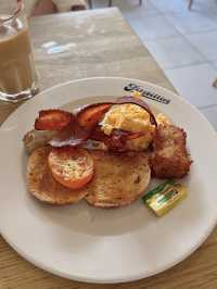 英國劍橋百年老店brunch-Fitzbillies