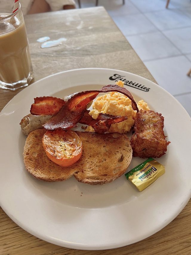 英國劍橋百年老店brunch-Fitzbillies