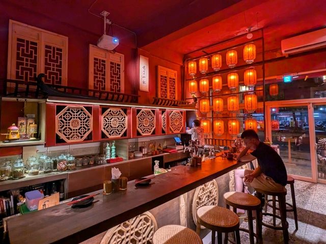 台中-結合宮廟文化與台灣山林的餐酒館：春光閣