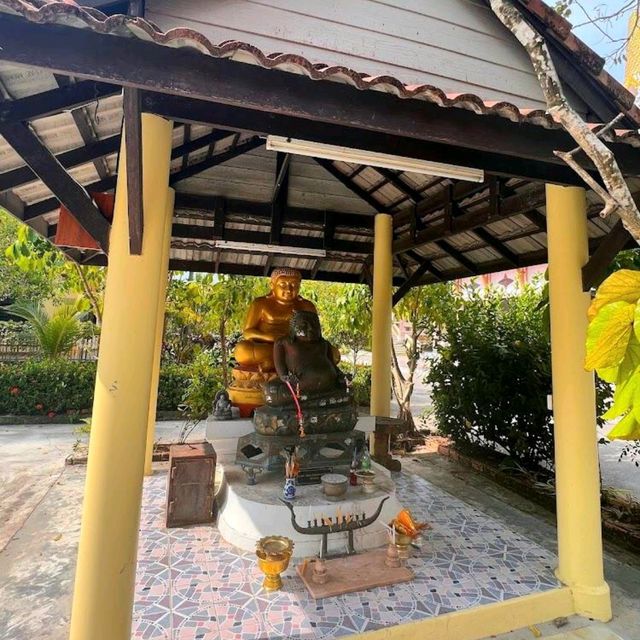 Wat Mongkol Wararam