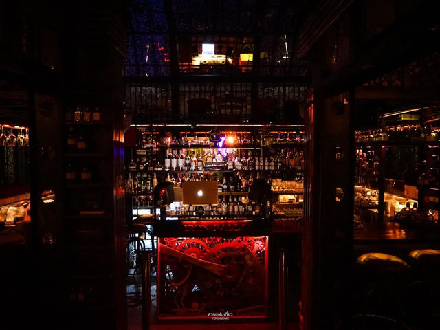 #บาร์ลับย่านเอกมัย Iron Balls Distillery & Bar 