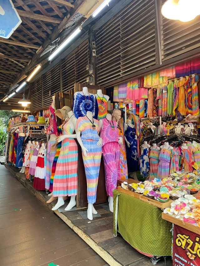 👒ตลาดน้ำ 4 ภาค พัทยา✨