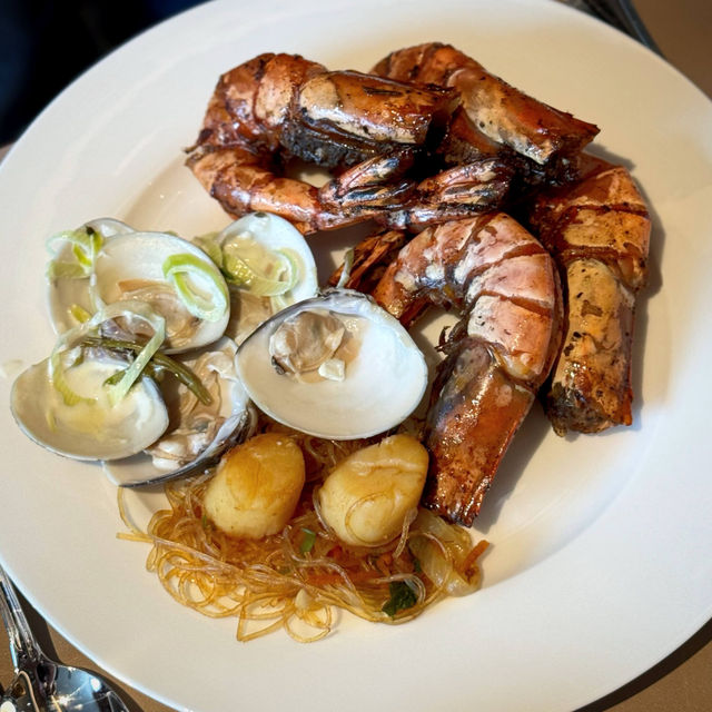 捲土重來@Clipper Lounge