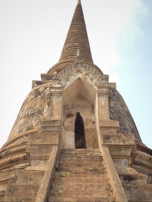 วัดสวยอยุธยา อลังการพระปรางค์ 3 องค์