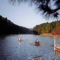 ล่องแพที่ปางอุ๋ง สัมผัสบรรยากาศยามเช้าสุดฟิน 🌲